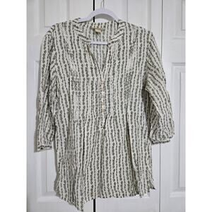 Natural selections large women's partial button up top